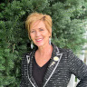 Meet your Posher, Christine